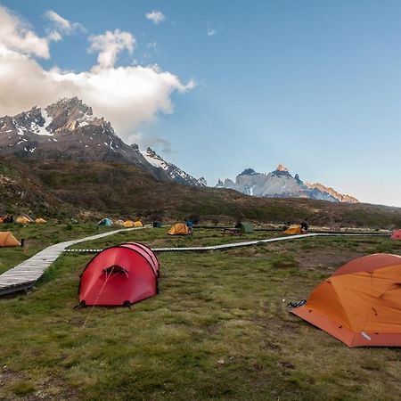 Refugio Vertice Paine Grande Torres del Paine National Park Exteriör bild